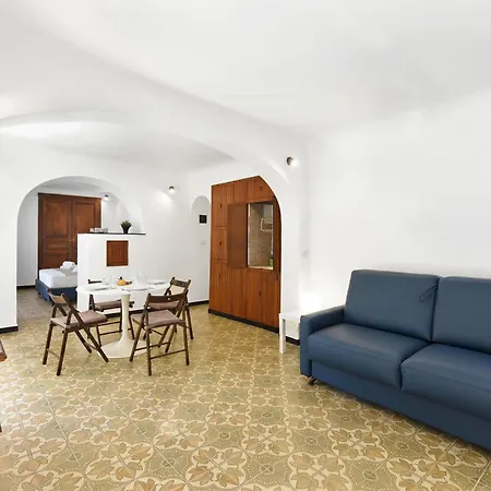 Maisonette With Outdoor Dining - Happy * Cenova